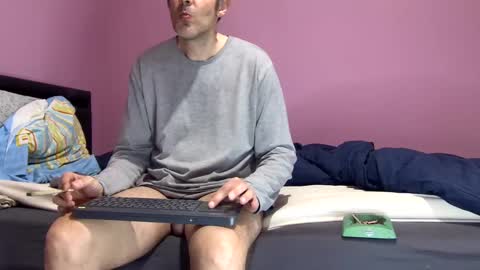 Snapshot of 55hotgboy chatting on 02-05-25, 07:10 Larese Carlo online show from 02-05-25, 07:10