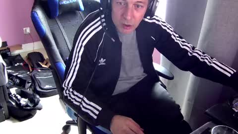 Snapshot of 55hotgboy chatting on 02-10-25, 11:04 Larese Carlo online show from 02-10-25, 11:04