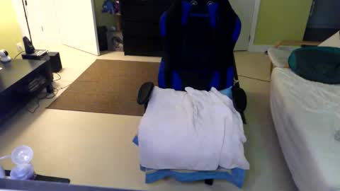 Snapshot of 55hotgboy chatting on 10-15-25, 03:50 Larese Carlo online show from 10-15-25, 03:50