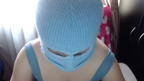 Snapshot of 666maskgirl chatting on 07-06-26, 05:15 SHANNON online show from 07-06-26, 05:15