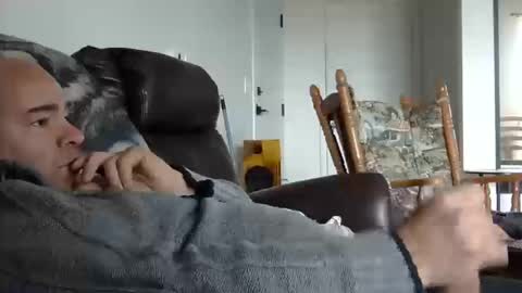 66bear online show from 10-13-25, 04:07