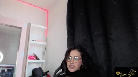 Snapshot of 6gaaby chatting on 03-07-26, 04:15 6gaaby online show from 03-07-26, 04:15