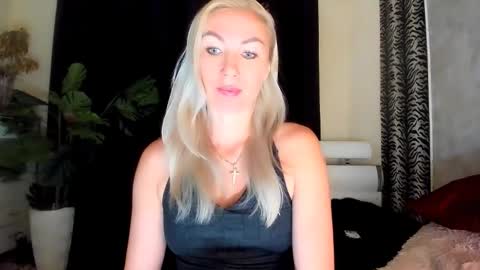 Snapshot of 6noangel66 chatting on 09-17-25, 01:40 SABOTAGE online show from 09-17-25, 01:40
