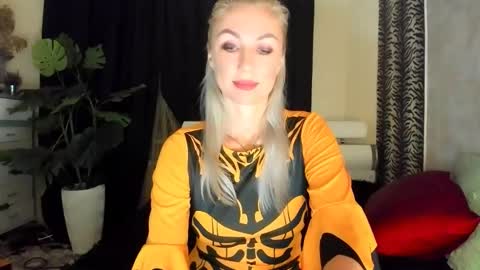 Snapshot of 6noangel66 chatting on 10-10-25, 01:26 SABOTAGE online show from 10-10-25, 01:26