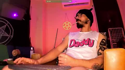 Snapshot of 6thsin chatting on 12-20-25, 02:40 6thSIN online show from 12-20-25, 02:40