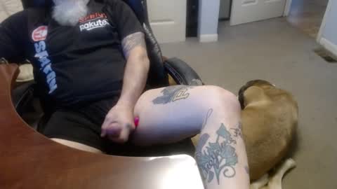 Snapshot of 70paborn chatting on 09-19-25, 06:52 MASTIFF online show from 09-19-25, 06:52