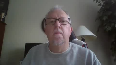 Snapshot of 72funguy71 chatting on 03-11-25, 11:15 72funguy71 online show from 03-11-25, 11:15