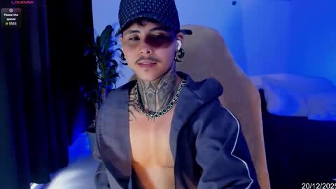 Stefan online show from 12-20-25, 08:49