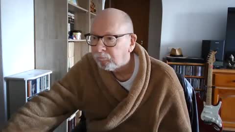 Snapshot of 7thsojourn chatting on 02-09-25, 09:16 Papi online show from 02-09-25, 09:16