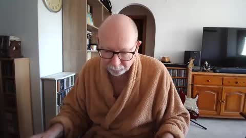 Snapshot of 7thsojourn chatting on 02-11-25, 09:53 Papi online show from 02-11-25, 09:53