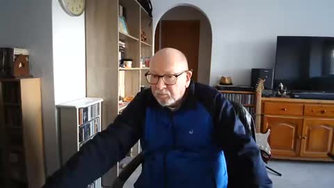 Snapshot of 7thsojourn chatting on 02-11-25, 04:02 Papi online show from 02-11-25, 04:02