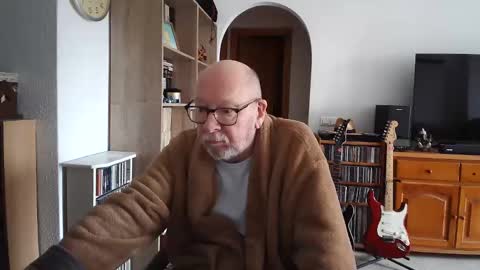 Snapshot of 7thsojourn chatting on 02-20-25, 11:42 Papi online show from 02-20-25, 11:42