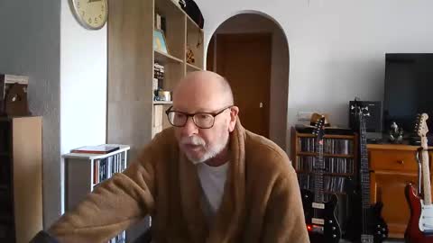 Snapshot of 7thsojourn chatting on 03-09-25, 12:09 Papi online show from 03-09-25, 12:09