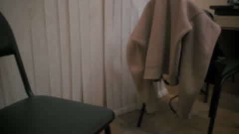 Snapshot of 7znkbob chatting on 12-24-24, 07:44 bob big head online show from 12-24-24, 07:44