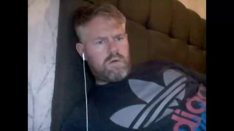 81jonnyx online show from 12-27-24, 04:43