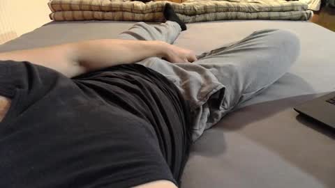 Snapshot of 87johnny chatting on 12-12-24, 10:31 87johnny online show from 12-12-24, 10:31