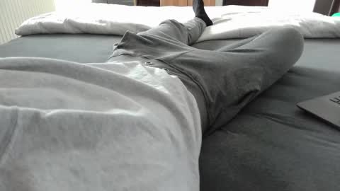 Snapshot of 87johnny chatting on 02-16-25, 09:48 87johnny online show from 02-16-25, 09:48