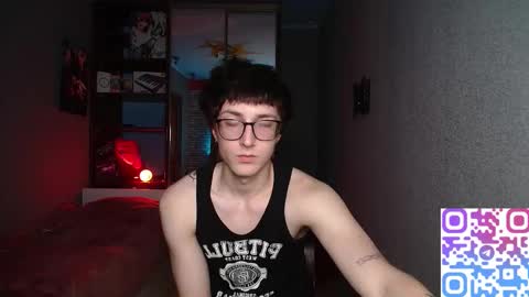 Snapshot of 8_goat chatting on 12-18-25, 06:58 Phillip online show from 12-18-25, 06:58