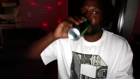 Snapshot of 8double1trouble6 chatting on 04-06-26, 06:42 NoFaceNoCase online show from 04-06-26, 06:42