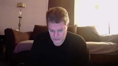 Snapshot of 989guy chatting on 01-27-25, 12:12 989guy online show from 01-27-25, 12:12