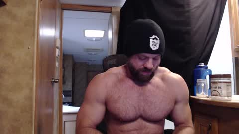 9 fat inches online show from 03-08-25, 06:47