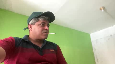 Snapshot of 9vinhocamshow chatting on 05-06-26, 11:26 9vinhocamshow online show from 05-06-26, 11:26