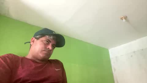 Snapshot of 9vinhocamshow chatting on 05-30-26, 11:51 9vinhocamshow online show from 05-30-26, 11:51