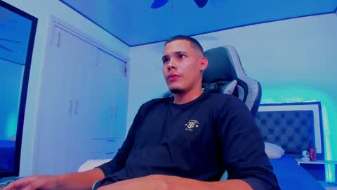 Snapshot of _0324 chatting on 12-31-24, 08:56 rick online show from 12-31-24, 08:56