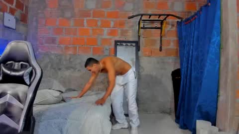 Snapshot of _0324 chatting on 02-27-25, 12:10 rick online show from 02-27-25, 12:10