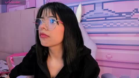 Alice  online show from 10-30-25, 08:42