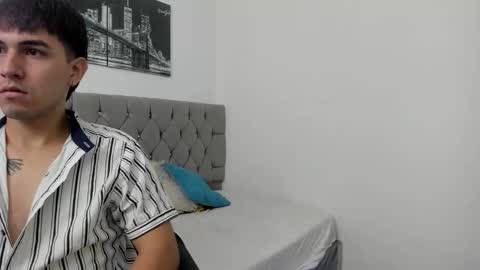 Snapshot of _1dereck chatting on 03-08-26, 10:08 DERECK online show from 03-08-26, 10:08