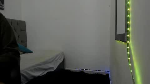 Snapshot of _1dereck chatting on 03-13-26, 09:05 DERECK online show from 03-13-26, 09:05