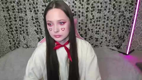 Snapshot of _52_ chatting on 02-14-25, 04:52 EMILY AND  MARCUS online show from 02-14-25, 04:52