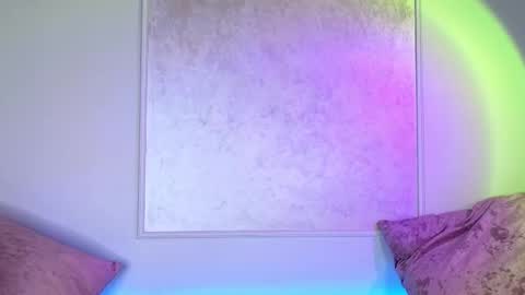 Willow online show from 02-18-25, 06:04