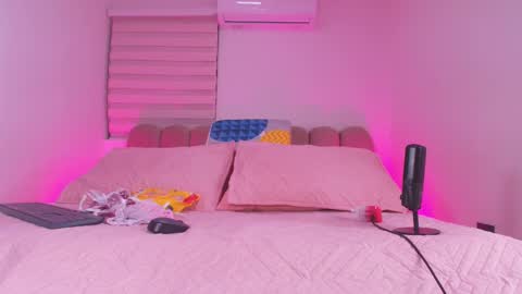 Snapshot of _abby_rouss chatting on 11-30-25, 03:10 abby rouss online show from 11-30-25, 03:10