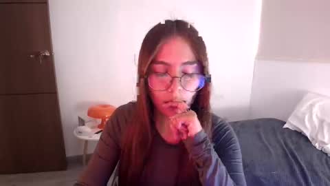 Snapshot of _abbyyyy_ chatting on 11-26-25, 06:53 abby 3 online show from 11-26-25, 06:53