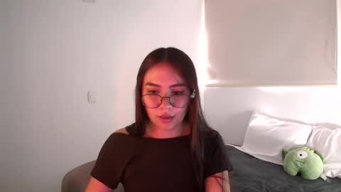 Snapshot of _abbyyyy_ chatting on 12-14-25, 05:18 abby 3 online show from 12-14-25, 05:18