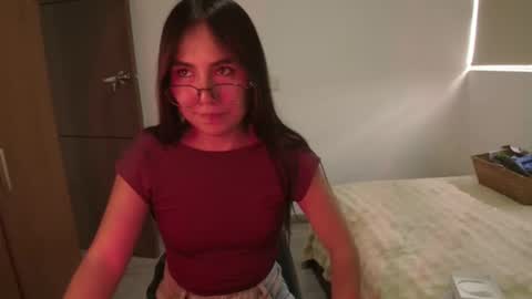 Snapshot of _abbyyyy_ chatting on 03-11-26, 06:47 abby 3 online show from 03-11-26, 06:47