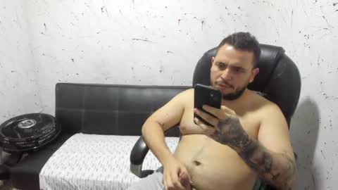 Snapshot of _ace_ventura chatting on 10-31-25, 02:56 ---- online show from 10-31-25, 02:56