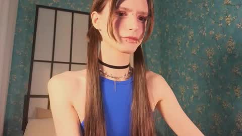 Snapshot of _adrian_the_one chatting on 01-15-26, 12:21 adrian online show from 01-15-26, 12:21