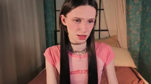 Snapshot of _adrian_the_one chatting on 02-01-26, 05:17 adrian online show from 02-01-26, 05:17