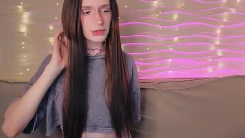 Snapshot of _adrian_the_one chatting on 02-18-26, 05:36 adrian online show from 02-18-26, 05:36