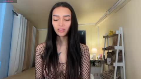 Snapshot of _agatha69_ chatting on 06-23-26, 02:31 agatha online show from 06-23-26, 02:31