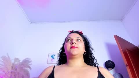 _aithanaa_ online show from 10-12-25, 07:35