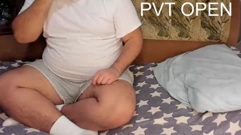 Snapshot of _alan_bear_ chatting on 02-22-25, 08:09 Alan online show from 02-22-25, 08:09