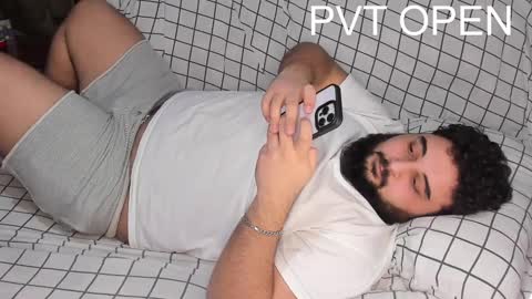 Snapshot of _alan_bear_ chatting on 03-06-25, 05:11 Alan online show from 03-06-25, 05:11