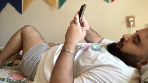 Snapshot of _alan_bear_ chatting on 09-11-25, 11:43 Alan online show from 09-11-25, 11:43