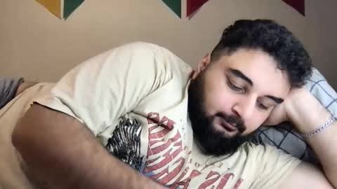 Snapshot of _alan_bear_ chatting on 09-17-25, 02:30 Alan online show from 09-17-25, 02:30