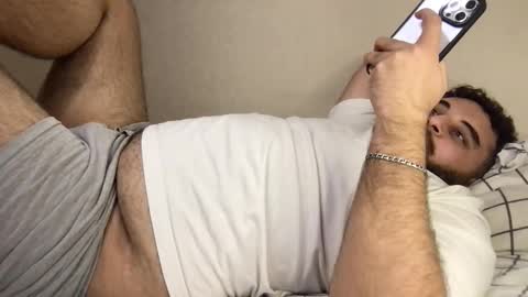 Snapshot of _alan_bear_ chatting on 09-21-25, 12:12 Alan online show from 09-21-25, 12:12