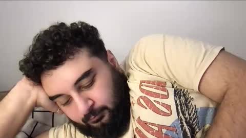 Snapshot of _alan_bear_ chatting on 11-19-25, 08:25 Alan online show from 11-19-25, 08:25